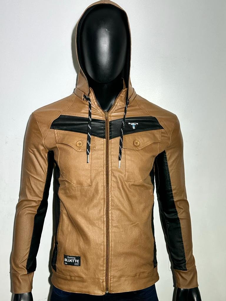 CASACA STON LATEX CON CAPUCHA 2023