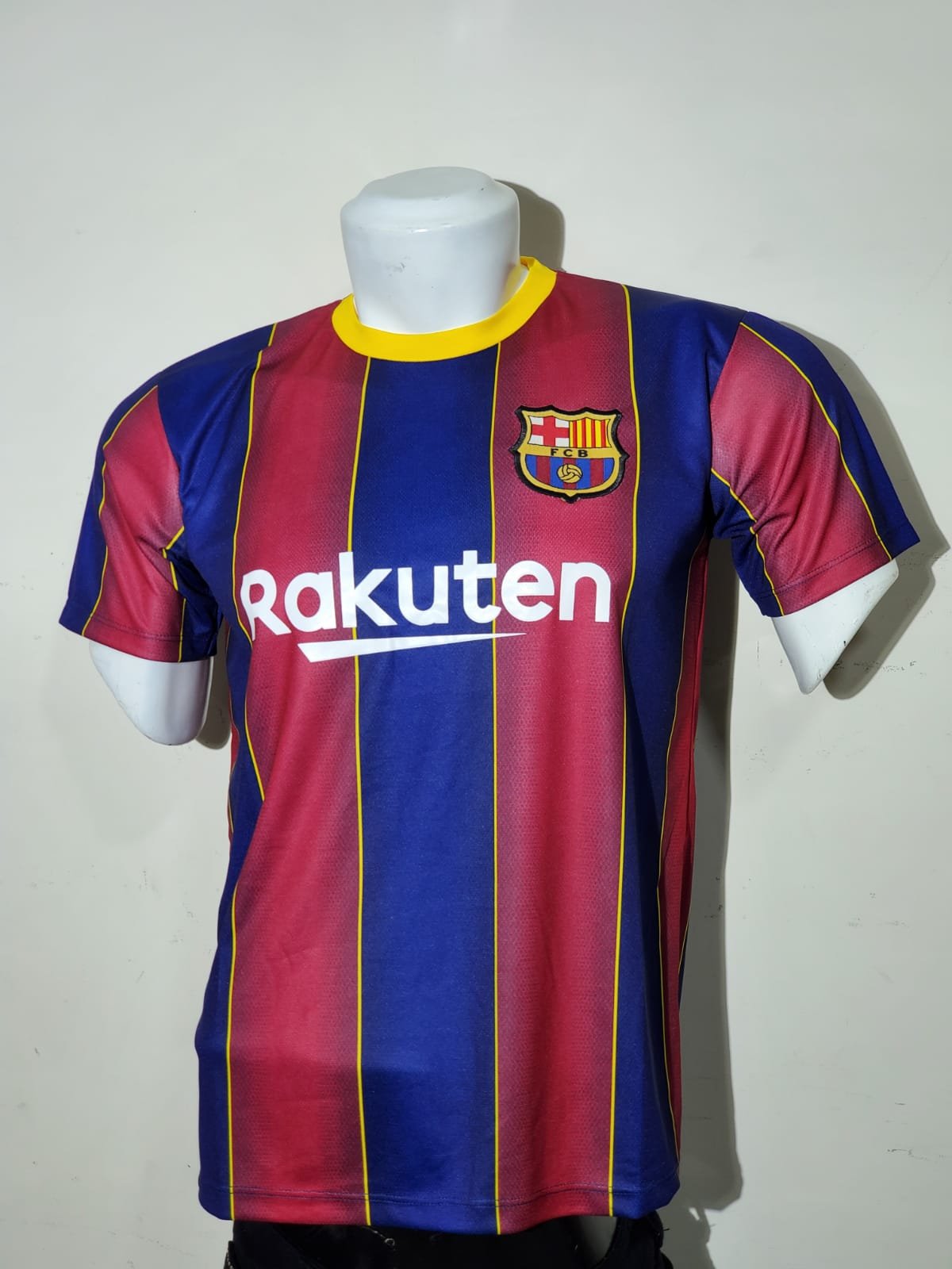 PLAYERA MANGA CORTA DE BARCELONA CON MESSI